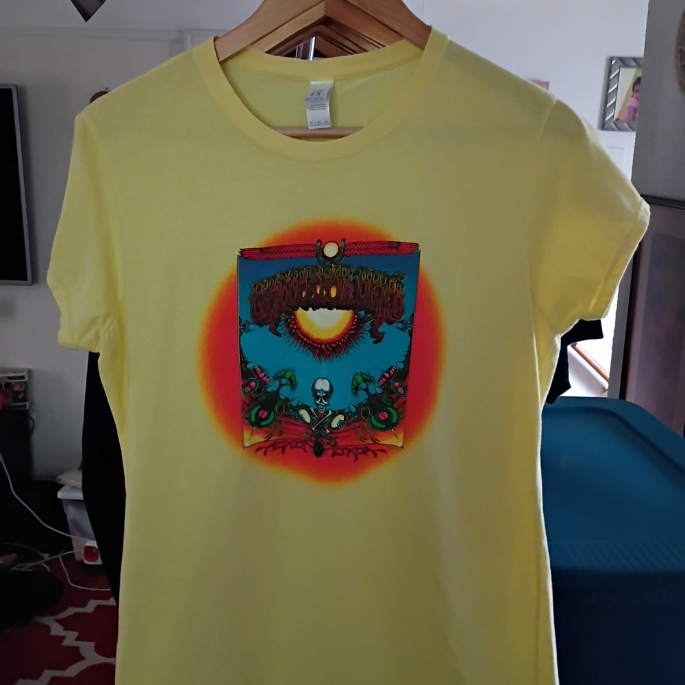 Gildan Yellow Graphic Tee